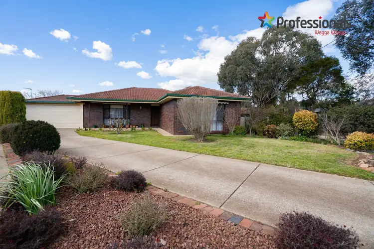 69 Cutler Avenue, Kooringal NSW 2650
