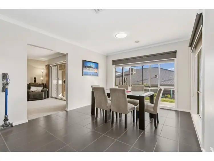 Fifth view of Homely house listing, 8 Fellows Place, Maiden Gully VIC 3551