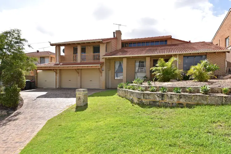 4 Rae Place, Hillarys WA 6025