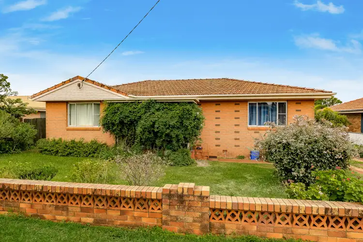 15 Canberra Street, Harristown QLD 4350