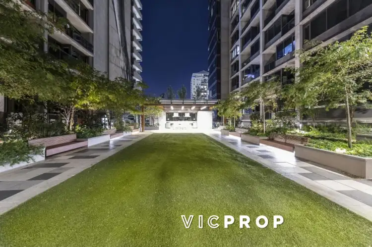 502B/11 Rose Lane, Melbourne VIC 3000
