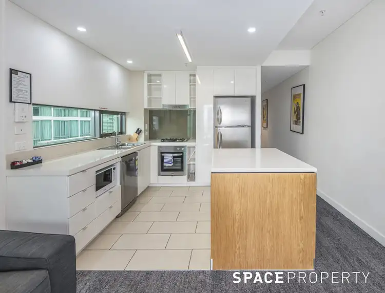 Third view of Homely apartment listing, 901/107 Astor Terrace, Spring Hill QLD 4000
