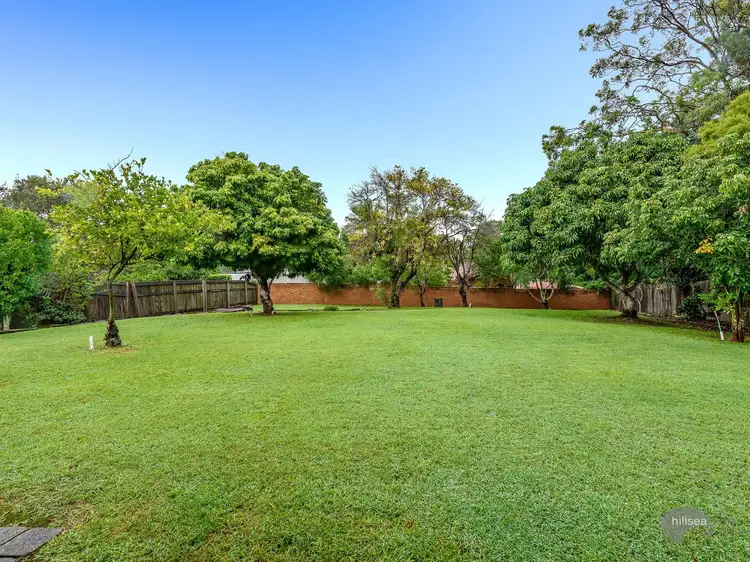 13 Narooma Place, Helensvale QLD 4212