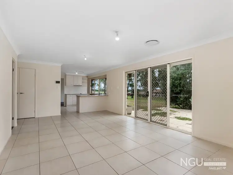 Fifth view of Homely house listing, 19 Ivory Close, Peak Crossing QLD 4306