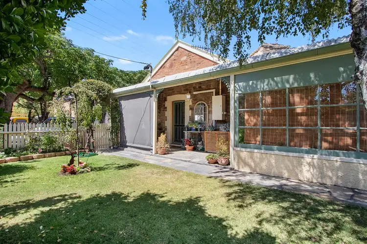 10 Upper Thames Street, Burra SA 5417