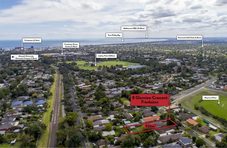 Second view of Homely house listing, 8 Glenview Crescent, Frankston VIC 3199