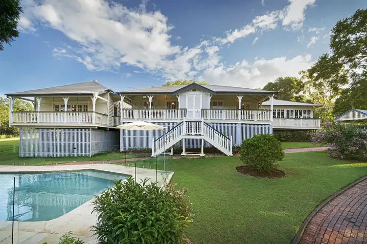 302 Upper Brookfield Road, Upper Brookfield QLD 4069