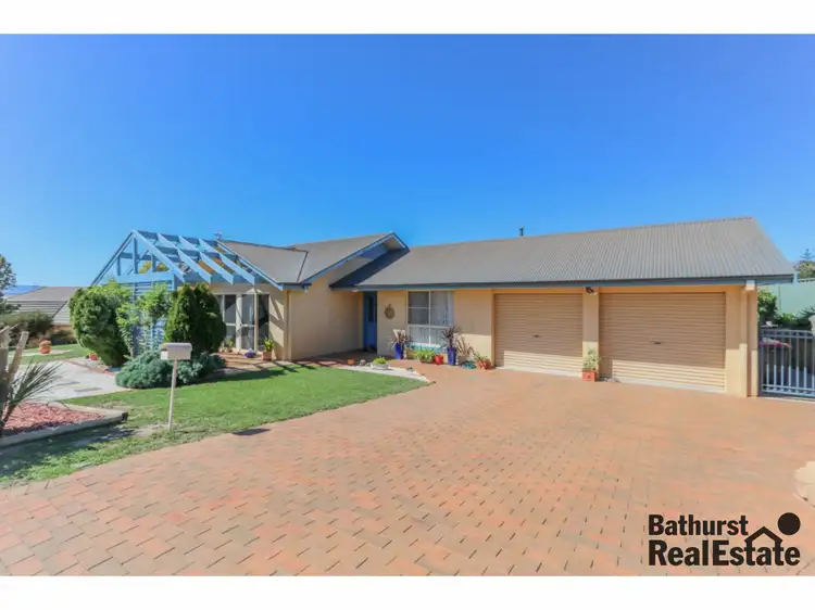 Main view of Homely house listing, 16 Westbourne Drive, Bathurst NSW 2795