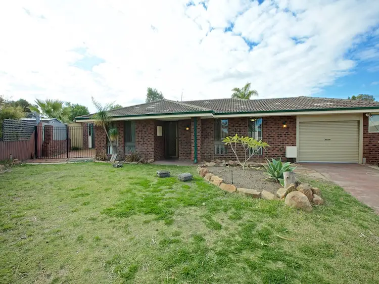11 Rhagodia Court, Heathridge WA 6027