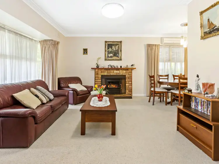 Fifth view of Homely house listing, 8 Alfred Place, Frankston VIC 3199