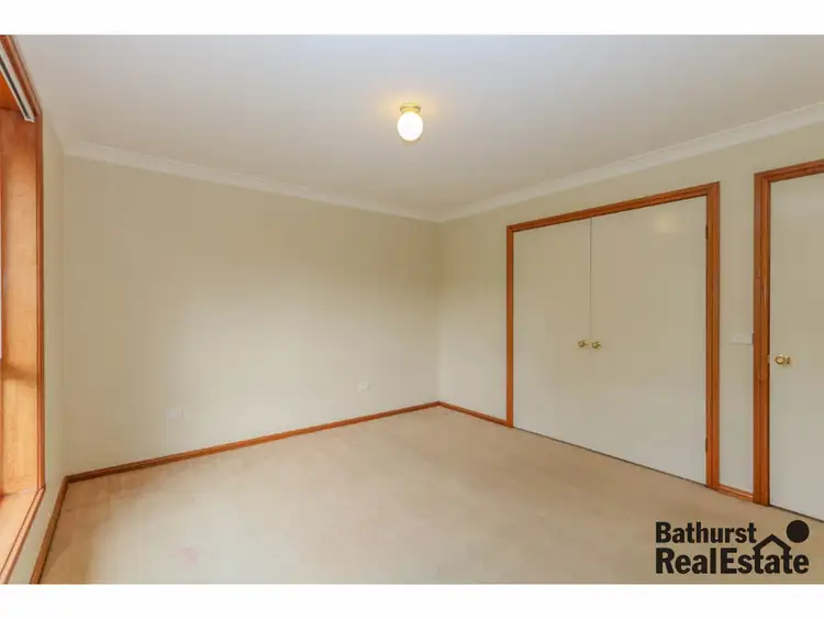 Fifth view of Homely house listing, 10 Mooney Valley Place, West Bathurst NSW 2795
