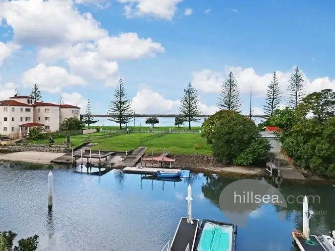 13/9-13 Madang Crescent, Runaway Bay QLD 4216