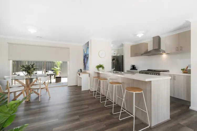 Fifth view of Homely house listing, 2 Minerva Avenue, Cranbourne West VIC 3977