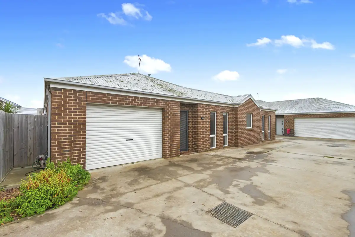 Main view of Homely townhouse listing, 2/112 Marley Street, Sale VIC 3850