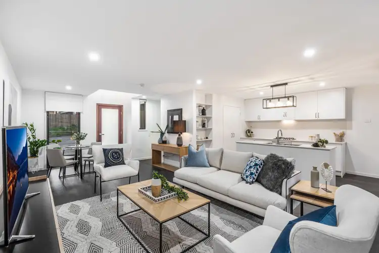 1/8 Carranya Street, Camp Hill QLD 4152
