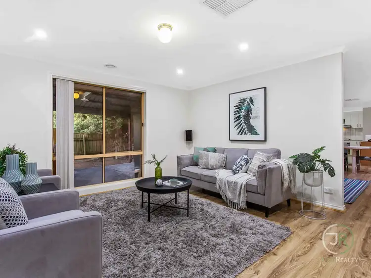 Sixth view of Homely house listing, 7 Isaac Court, Cranbourne West VIC 3977