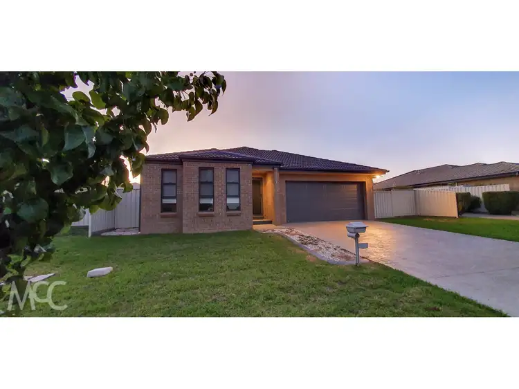 7 Garnet Street, Orange NSW 2800