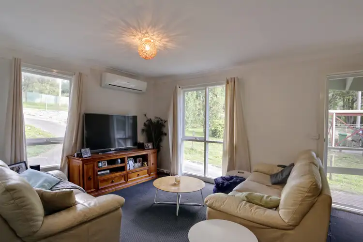 5 Boronia Crescent, Cockatoo VIC 3781