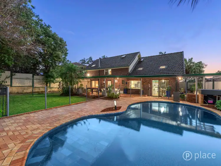 20 Estoril Street, Robertson QLD 4109
