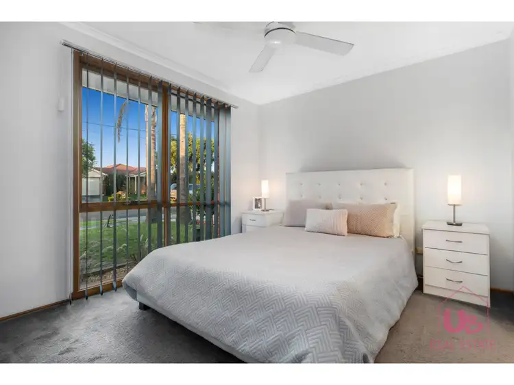Fifth view of Homely house listing, 27 Laurel Crescent, Carrum Downs VIC 3201