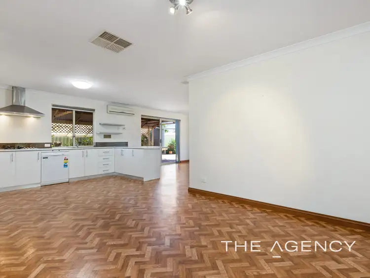 Fourth view of Homely house listing, 3 Bosci Court, Atwell WA 6164