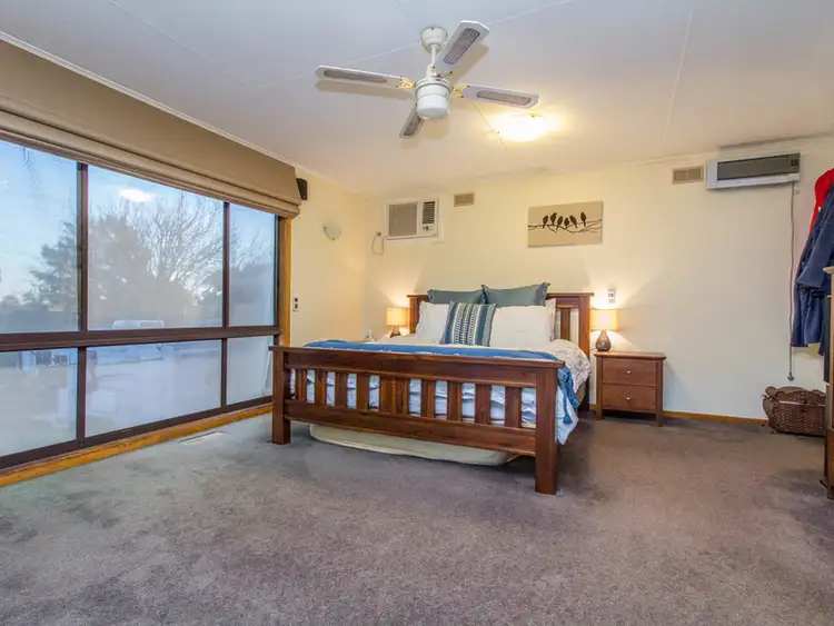 Second view of Homely house listing, 3 Frawley Street, Frankston VIC 3199