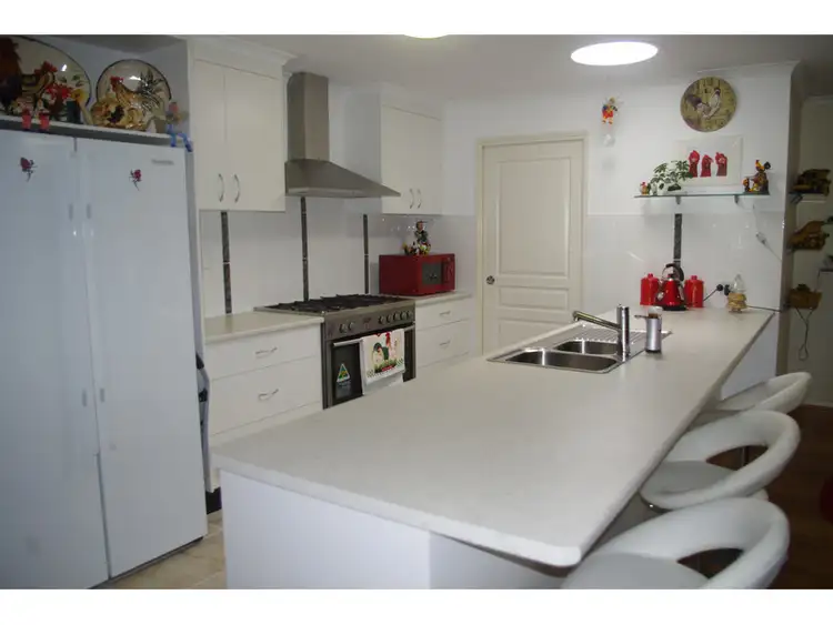 Second view of Homely house listing, 8 Yappa Court, Lake Clarendon QLD 4343