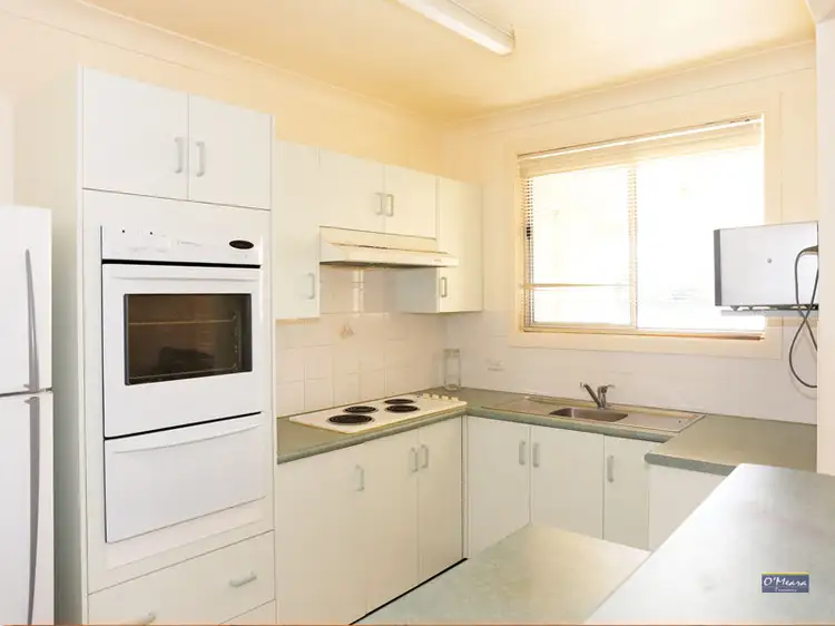 4 Kent Gardens, Soldiers Point NSW 2317