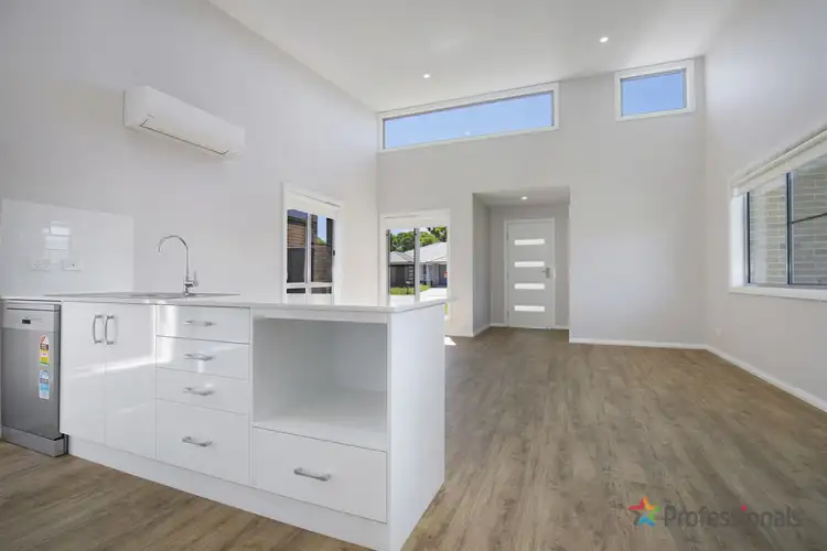 Sixth view of Homely house listing, 1/33 Yeomans Road, Armidale NSW 2350