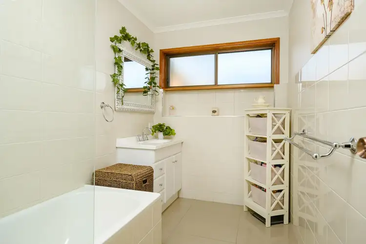 Seventh view of Homely unit listing, 2/5 Eleanore Court, Wodonga VIC 3690