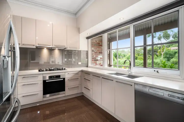 Sixth view of Homely house listing, 10 Eumeralla Grove, Mount Eliza VIC 3930