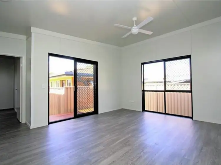 Fifth view of Homely house listing, 2/5 Leawarra Drive, Loganholme QLD 4129