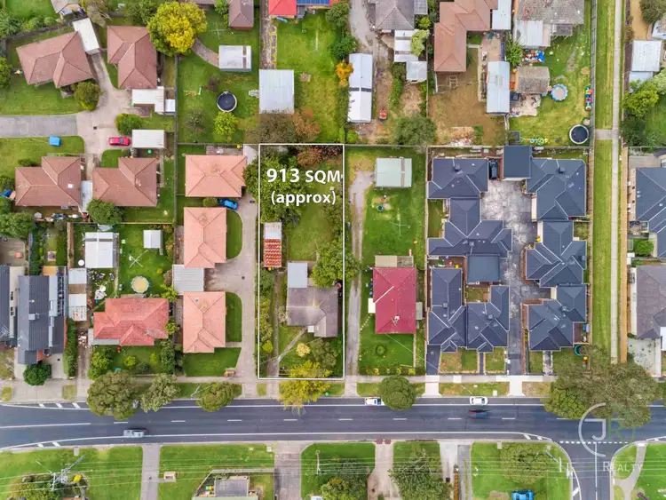 8 John Street, Pakenham VIC 3810