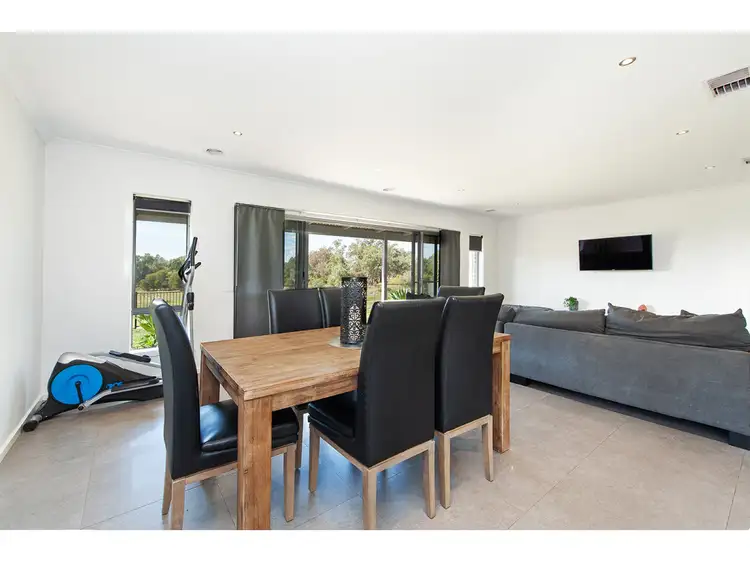 Fifth view of Homely house listing, 3 Henry Close, Killara VIC 3691