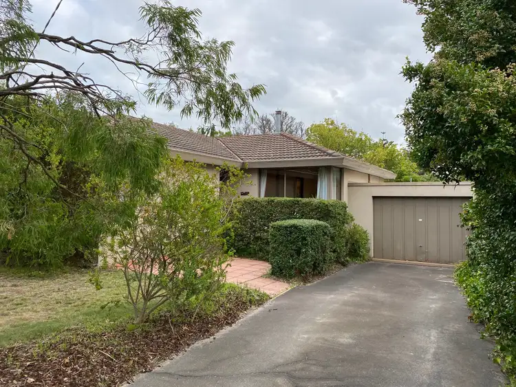 8 Hinkler Street, Mount Martha VIC 3934