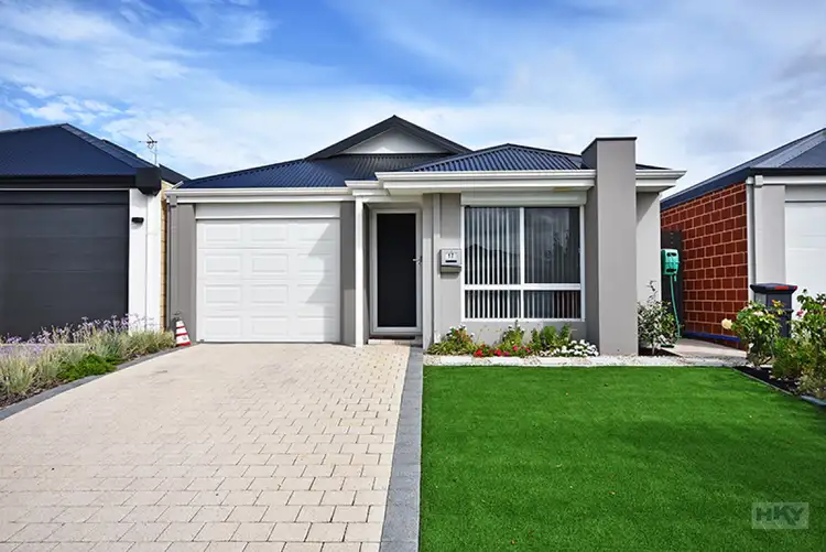 17 Musing Way, Aveley WA 6069