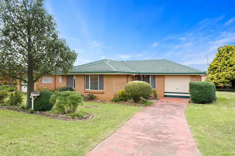 24 Paradise Street, Harristown QLD 4350