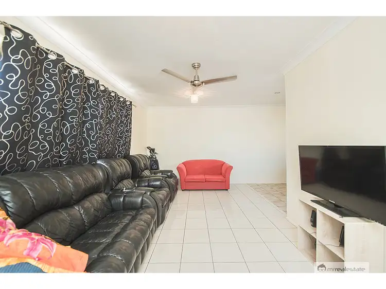 Third view of Homely unit listing, 2/3 Dunbavan Place, Norman Gardens QLD 4701