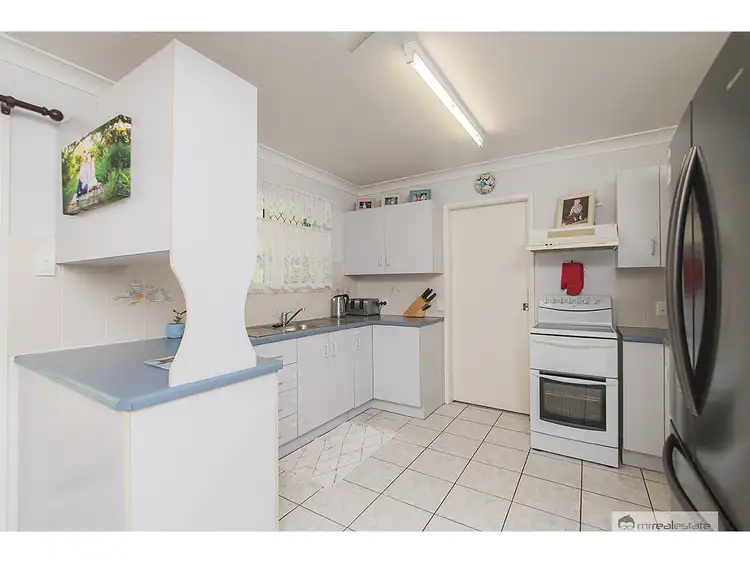 Second view of Homely house listing, 5 Mallet Close, Gracemere QLD 4702