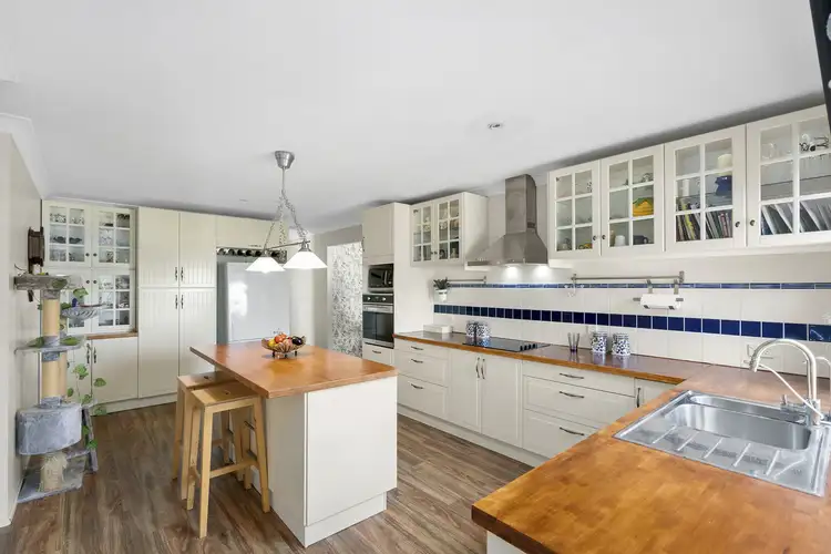 2/58 Renfrew Drive, Highland Park QLD 4211