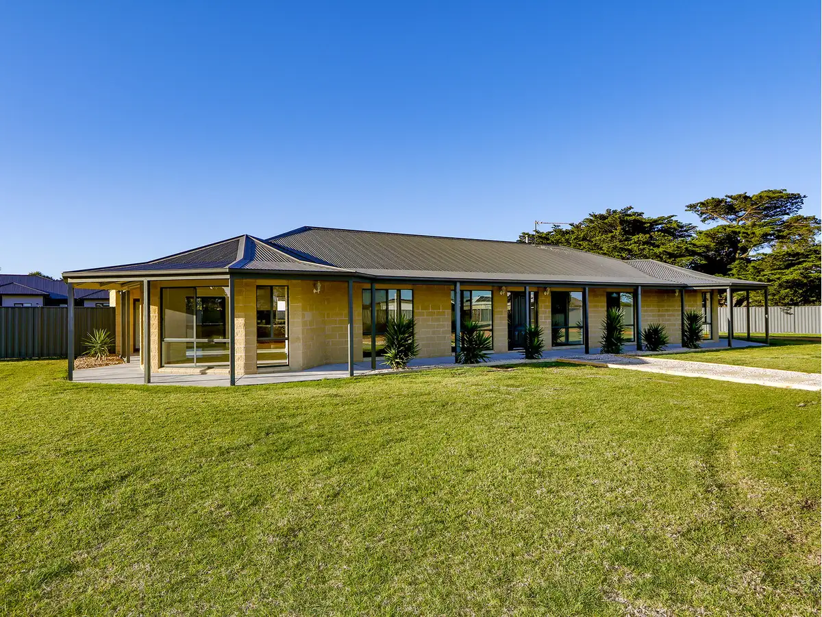 Main view of Homely house listing, 43 Counahan Drive, Wurruk VIC 3850