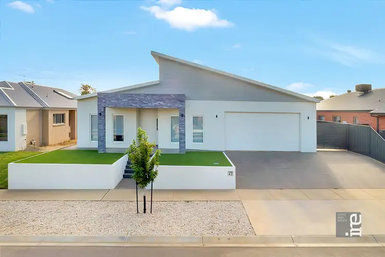 42 Corncob Boulevard, Wangaratta VIC 3677