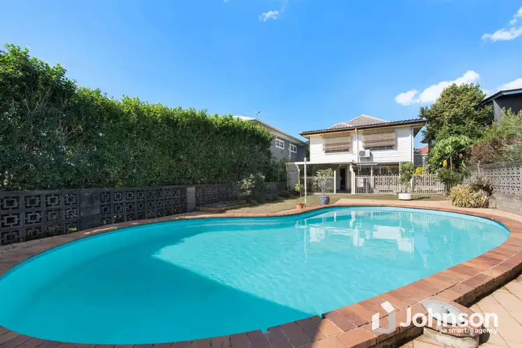 196 Shaw Road, Wavell Heights QLD 4012