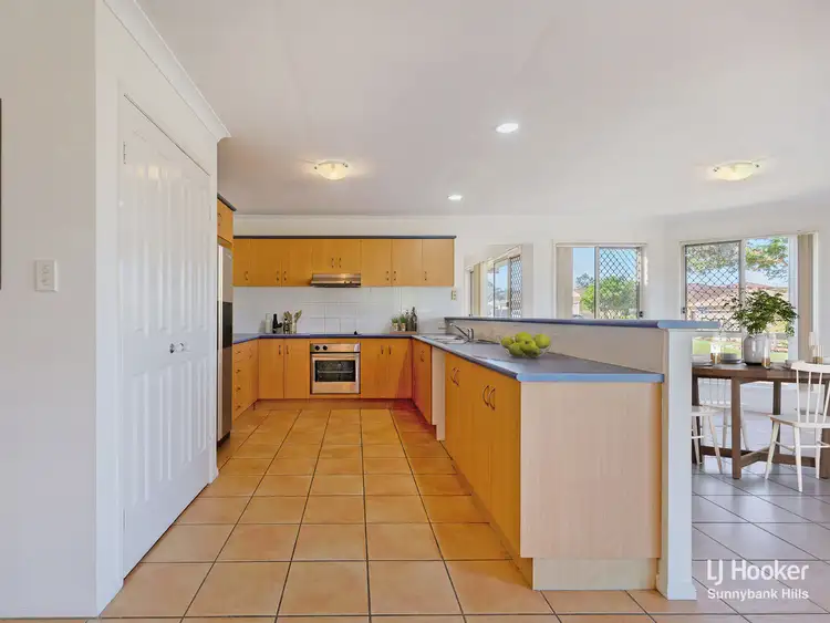 Fifth view of Homely house listing, 2 Killarney Place, Parkinson QLD 4115