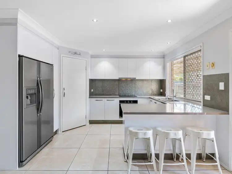 30 Mewing Court, Windaroo QLD 4207