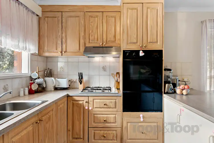 Fourth view of Homely house listing, 2 Dunedin Court, Noarlunga Downs SA 5168