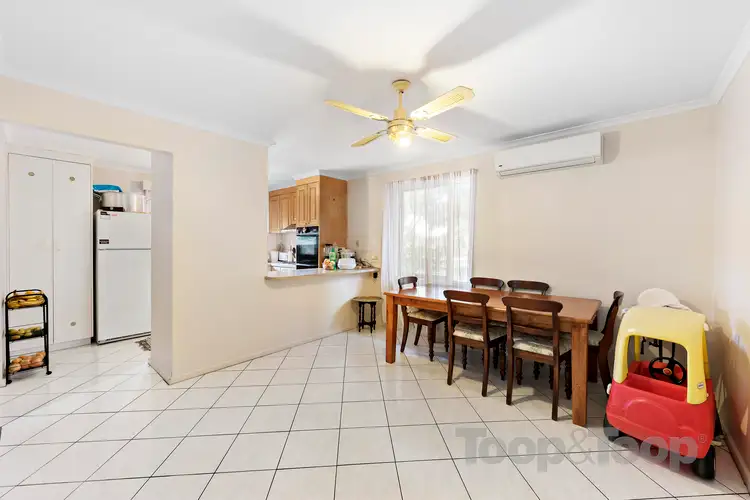 Sixth view of Homely house listing, 2 Dunedin Court, Noarlunga Downs SA 5168