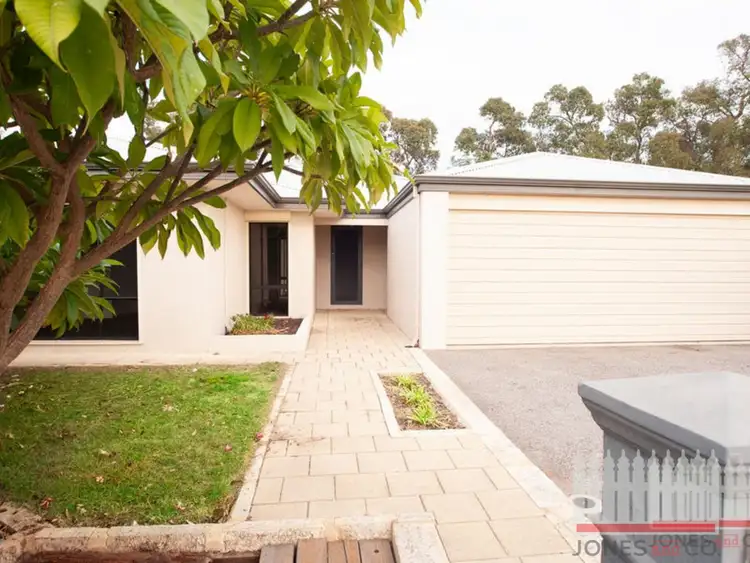 9 Baza Gardens, Maida Vale WA 6057