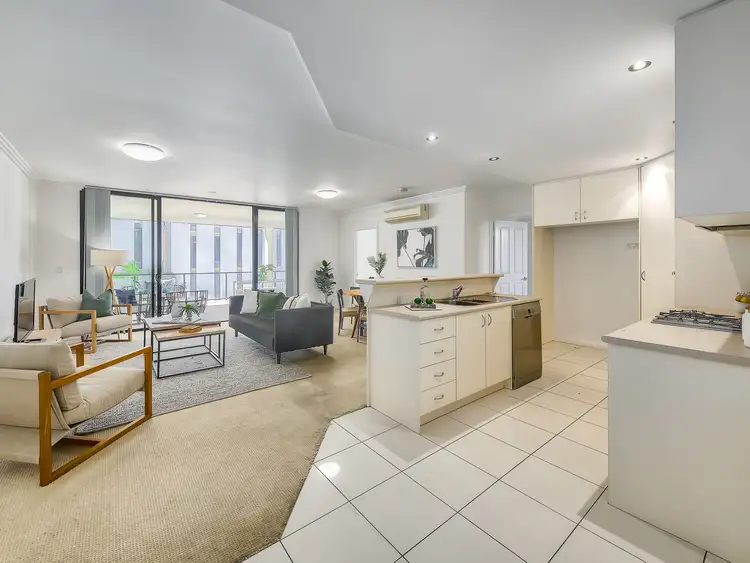 15/6 Edmondstone Street, South Brisbane QLD 4101