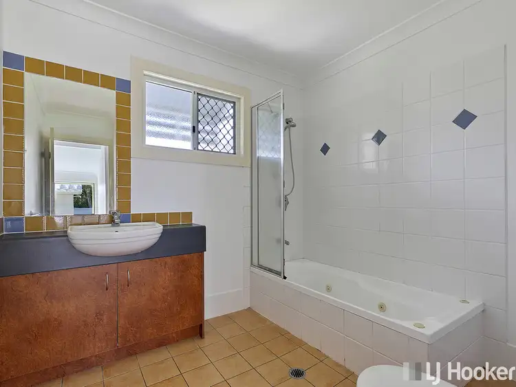 Sixth view of Homely unit listing, 4/53 Shore Street East, Cleveland QLD 4163